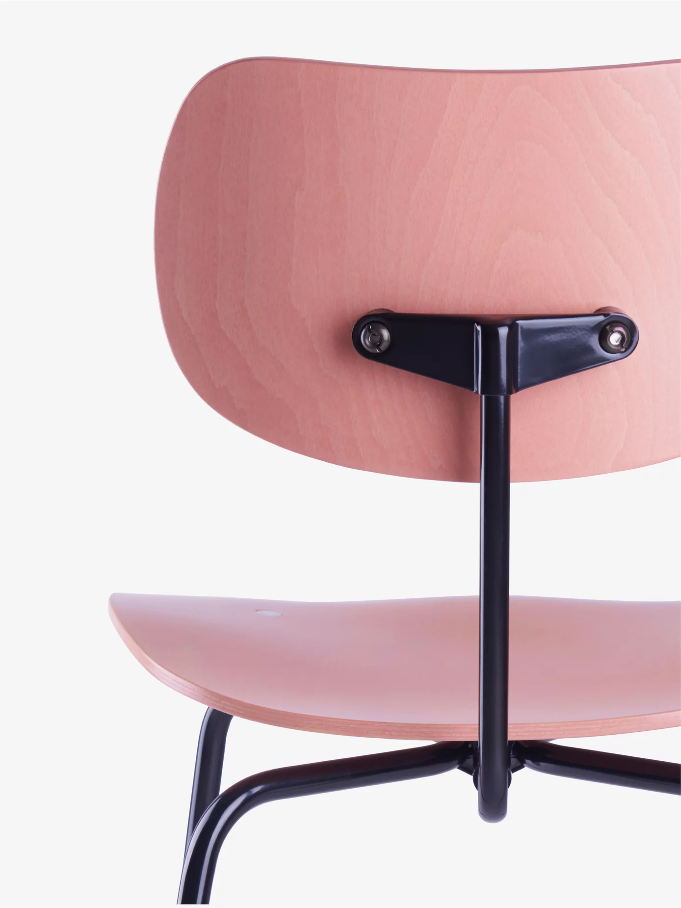 Detail of the SE 68 Multi Purpose Chair in rose