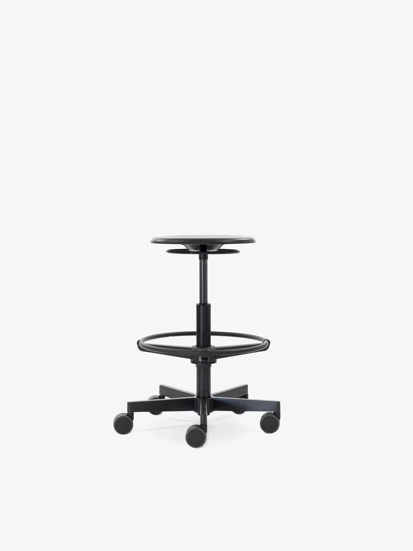 wilde-spieth_classic-collection_s193r_2.jpg S 193R stool – Classic Collection