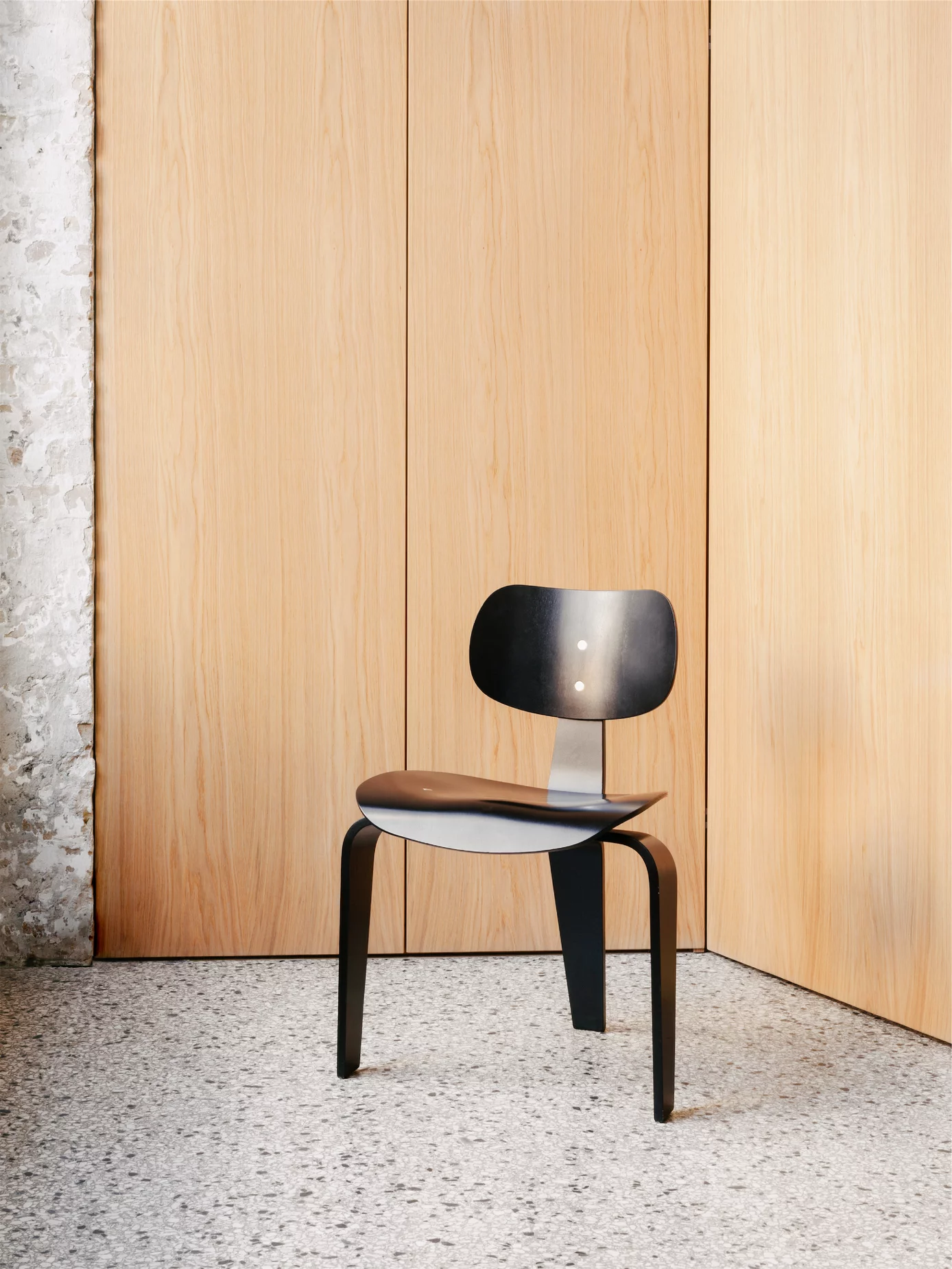 SE 42 chair – Classic Collection