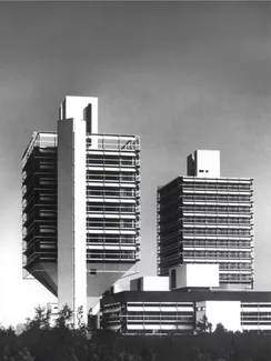 Olivetti-Zentrale in Frankfurt-Niederrad by Egon Eiermann