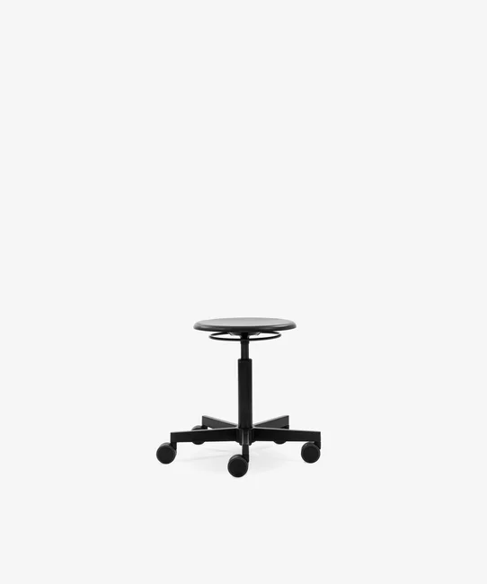 S 193 R20 Swivel Stool front view in black/black