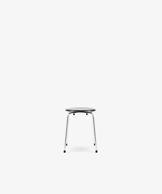 S 38 S/1 Stackable Stool front view in black/chrome