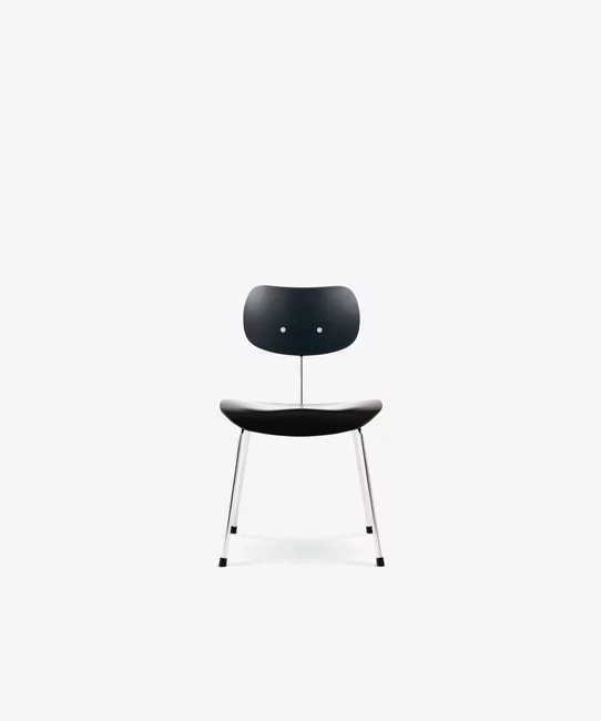 SE 68 Multi Purpose Chair front view in black/chrome